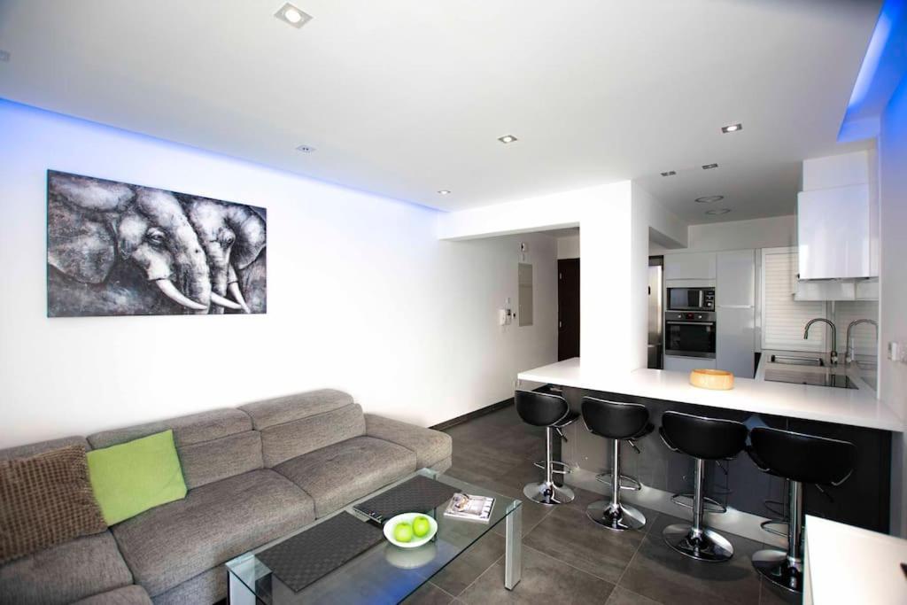 Glabur Stays - The Amazing 1 Bdr - Executive Apt Nicosia Center Free Parking & Wifi ภายนอก รูปภาพ